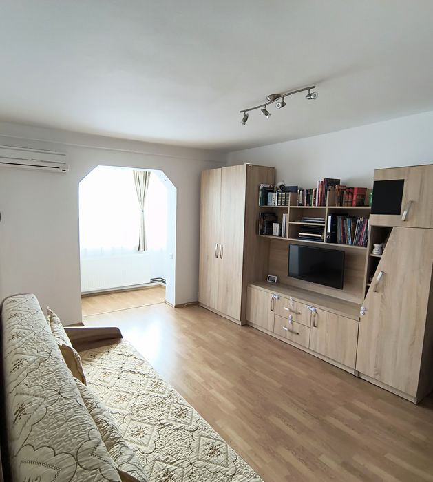 Apartament 2 camere Brasov, renovat, beci, aer conditionat