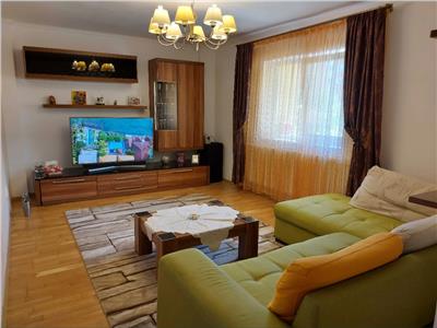 Apartament 4 camere, Racadau
