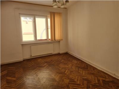 Apartament spatios la casa , zona Republicii , Centrul Istoric