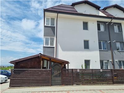 Apartament de doua camere cu teren pe CF  zona Sanpetru
