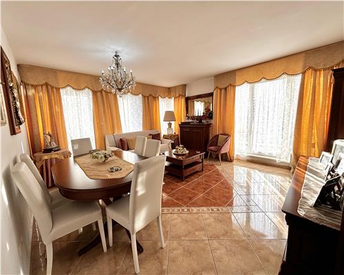 Apartament Luxos  cu 4 Camere in Avantgarden 1