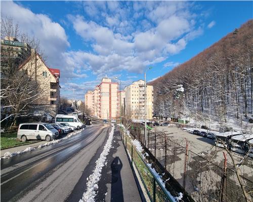 Apartament de patru camere zona Racadau