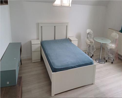 Garsoniera Avram iancu