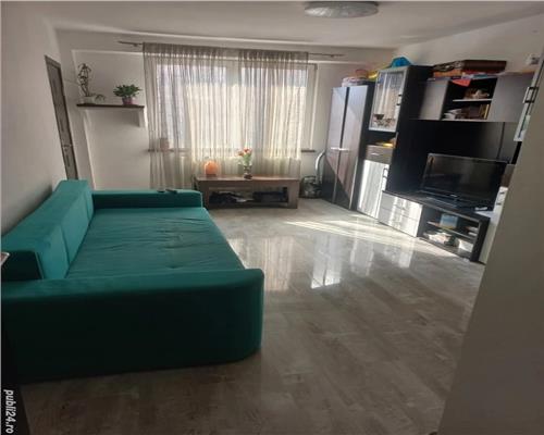 Apartament 3 camere cu parcare Astra