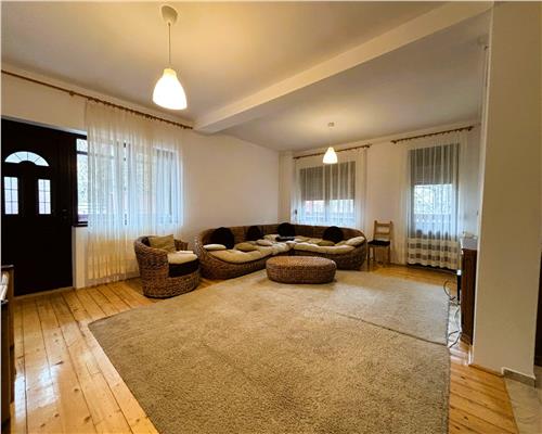 Duplex 7 Camere Central Predeal