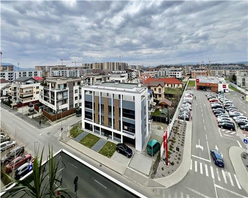 Apartament spatios 3 camere cu boxa si parcare  subterana CORESI