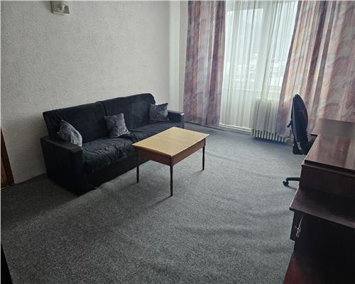 Apartament spatios de 3 camere cu vedere spre lacul Noua