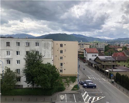 Oportunitate | Garsoniera Cu Facilitati | Piata Tractorul