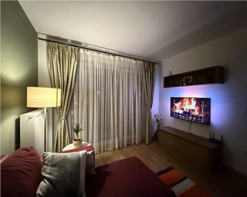 Apartament 2 camere de inchiriat, cu parcare si boxa in zona Coresi
