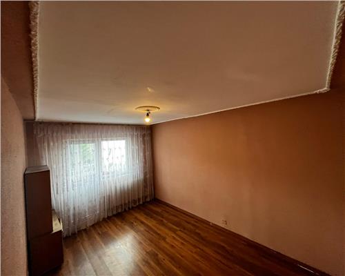 Apartament decomandat de 2 camere in cartierul Astra - zona linistita; OPORTUNITATE