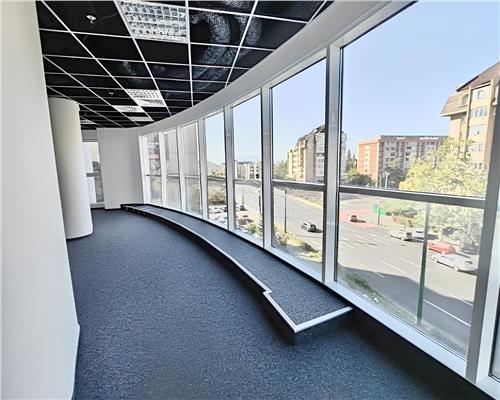 Spatiu de birouri modern, situat langa AFI Mall.