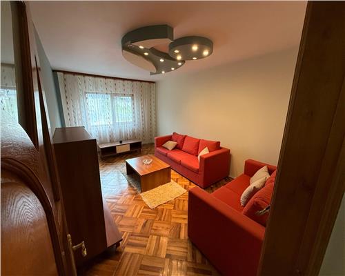 Apartament de 2 camere complet renovat in zona Centrala