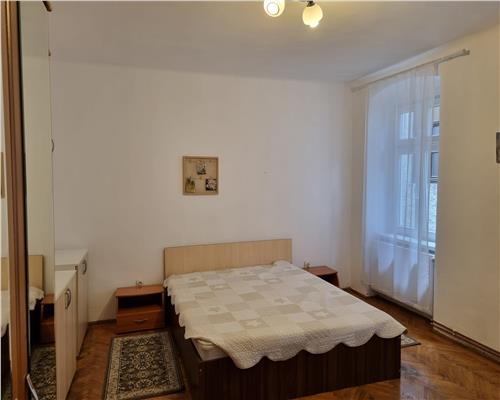 Apartament spatios de 2 camere in Centrul Istoric - Bd. Republicii