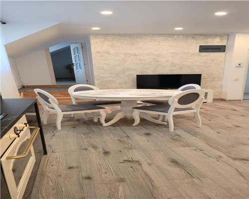 Apartament de 2 camere modern cu curte - strada Lunga