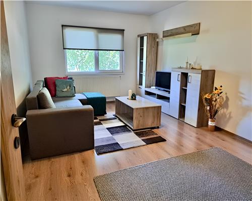 Apartament cu 3 Camere si 2 Bai in Tractorul