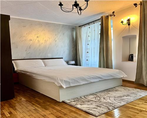 Apartament cu 2 Camere Ultracentral langa Piata Sfatului