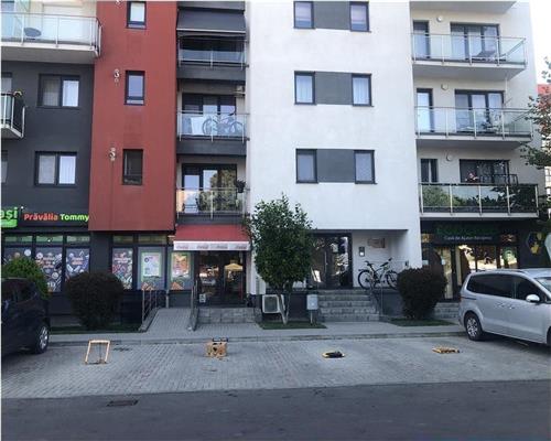 Decomandat, Mobilat, 2 Camere, Parcare, Pozitie Buna - Coresi