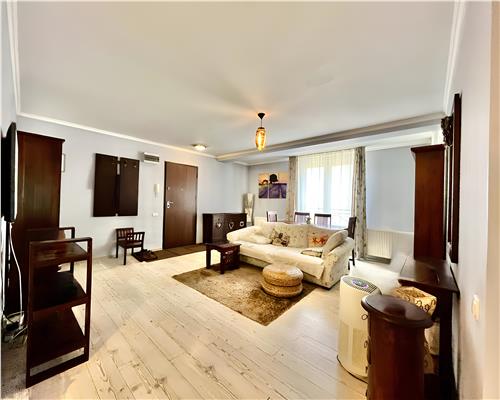 Apartament 4 Camere Decomandat langa Cismigiu in Bloc Nou