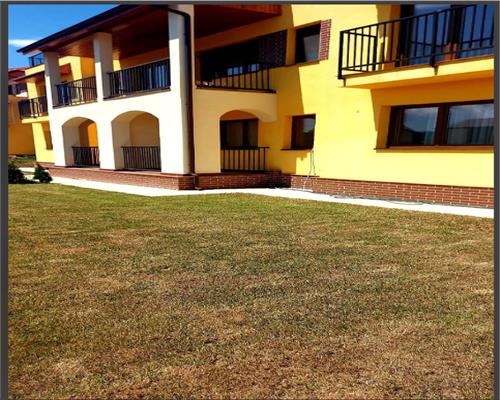 Apartament modern cu gradina proprie, Cristian
