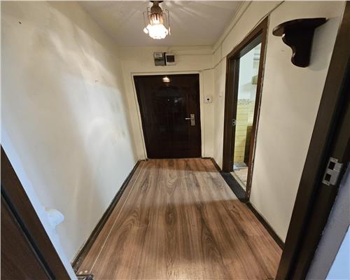 Apartament 2 camere - oportunitate