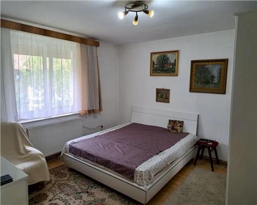 Garsoniera, decomandata, Tractorul