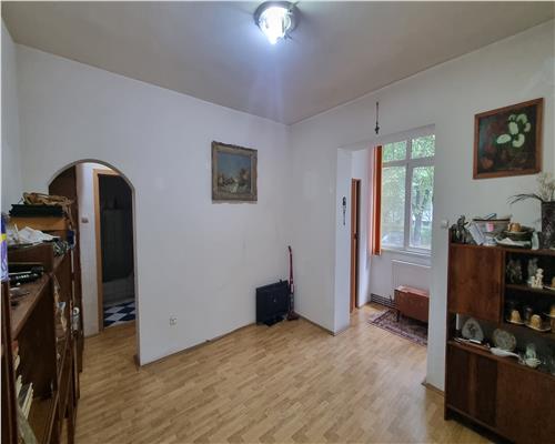 Apartament de doua camere zona Piata Astra