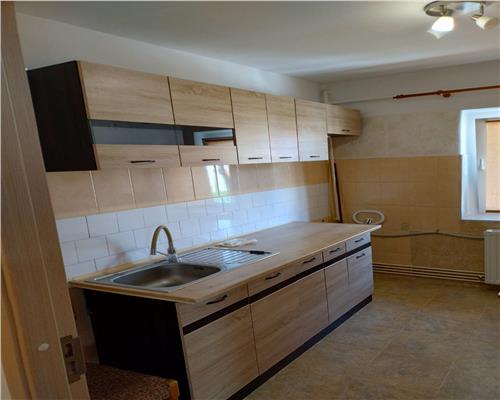 Apartament cu 2 camere, zona Noua