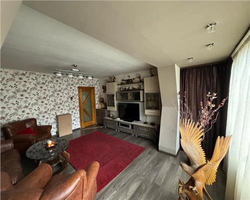 Apartament cu 3 camere, cartier Noua