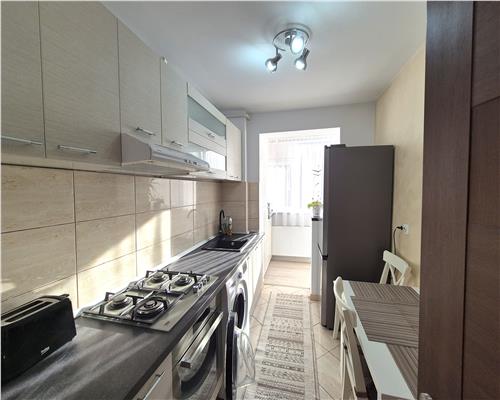 Apartament 2 camere decomandat, modern, parcare, zona centrala