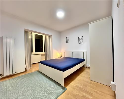 Apartament Renovat cu 2 Camere Decomandate in Astra