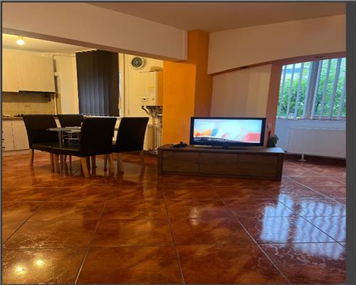 Apartament 2 camere cu parcare Central