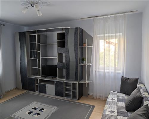 Apartament cu 2 camere, zona Racadau
