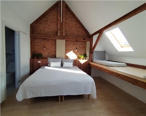 Apartament modern de inchiriat – zona Bartolomeu, la curte, complet renovat