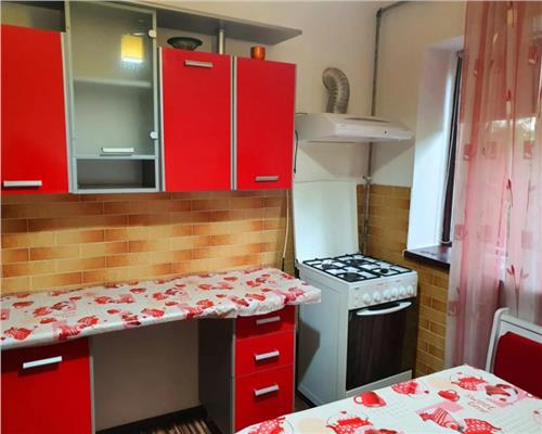 Apartament cu 2 camere la casa situat in Centrul Istoric