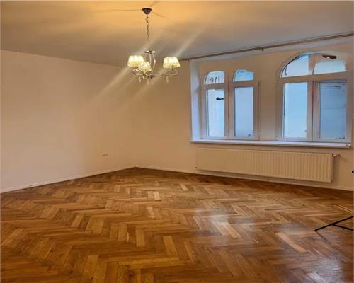 Apartament in casa pentru birouri Patria 150mp