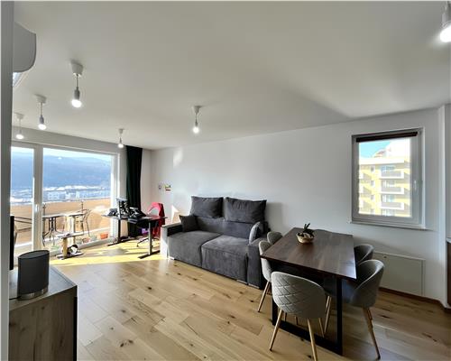 Apartament 2 Camere in Urban Plaza de Vanzare cu Priveliste