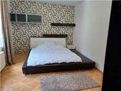 Casa moderna 4 camere cu gradina si loc de parcare, Ultracentral