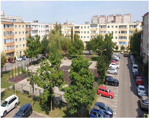 Apartament spatios 4 camere recent renovat Astra