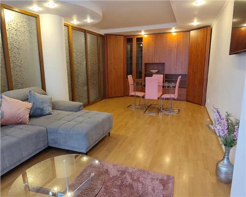 Apartament 3 Camere Zona Centrala