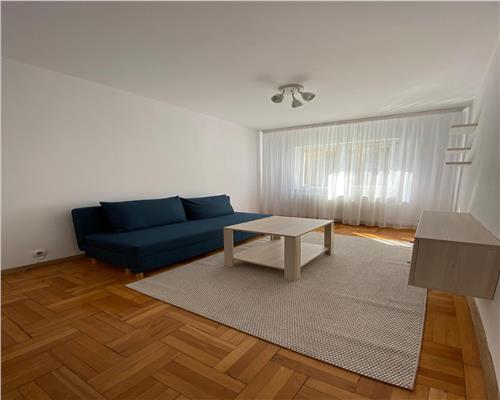 Apartament 2 camere Astra renovat cu loc de parcare inclus