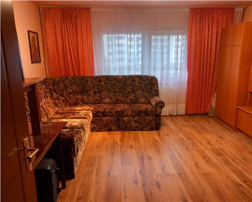 Apartament 3 camere decomandat, 2 bai, zona excelenta
