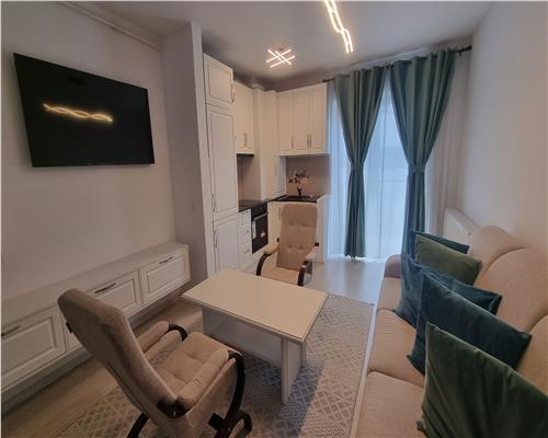 Studio complet zona Coresi complex Maurer