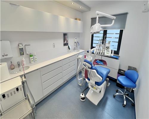 Centru stomatologic cu 2 cabinete + radiologie – de vanzare in Brasov